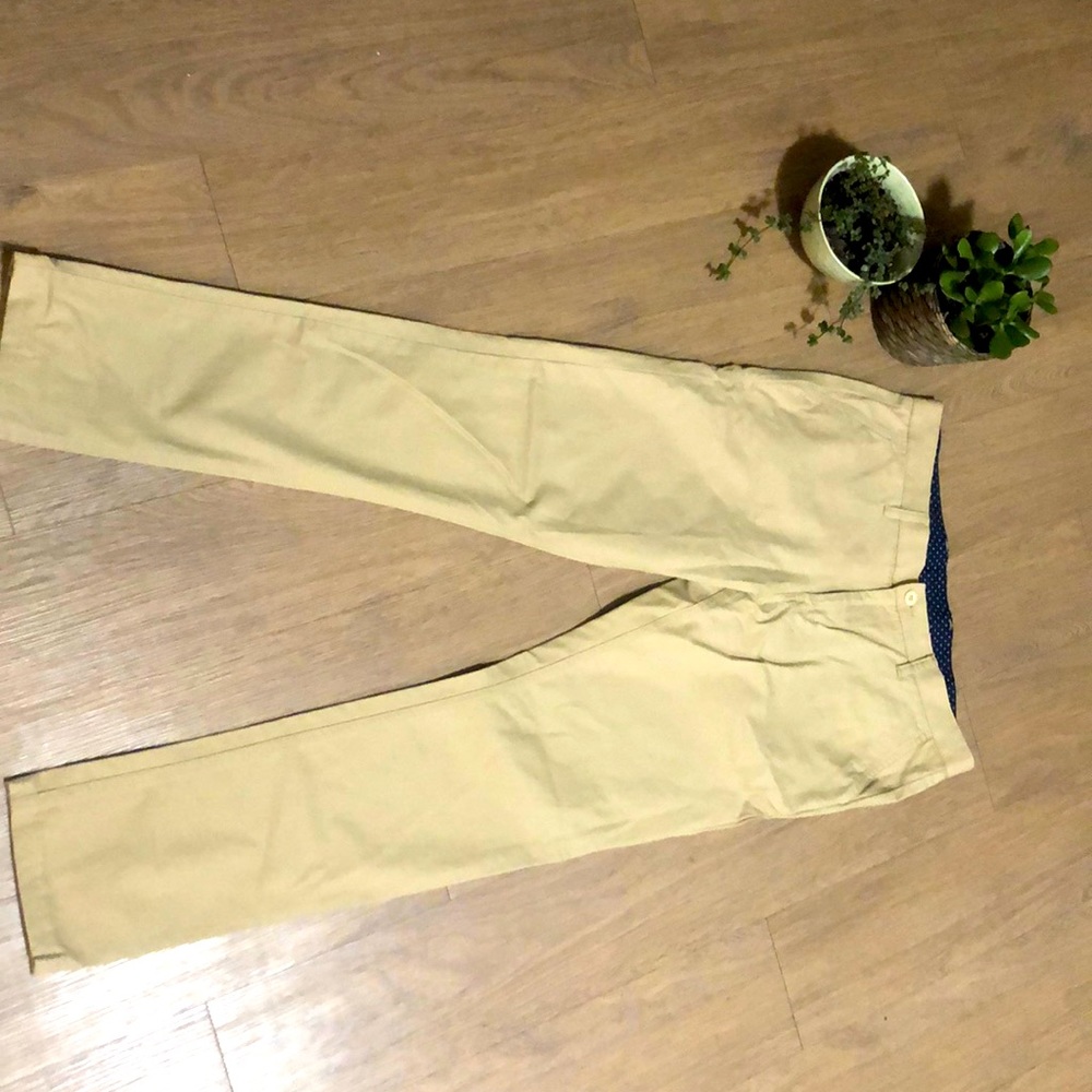 Men’s Khakhi Van Heusen pants. - Picture 1 of 4